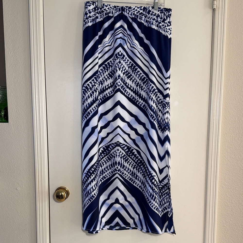 Chico's Women’s Chevron Stripe Maxi Skirt Size 0 Blue White Side Slit